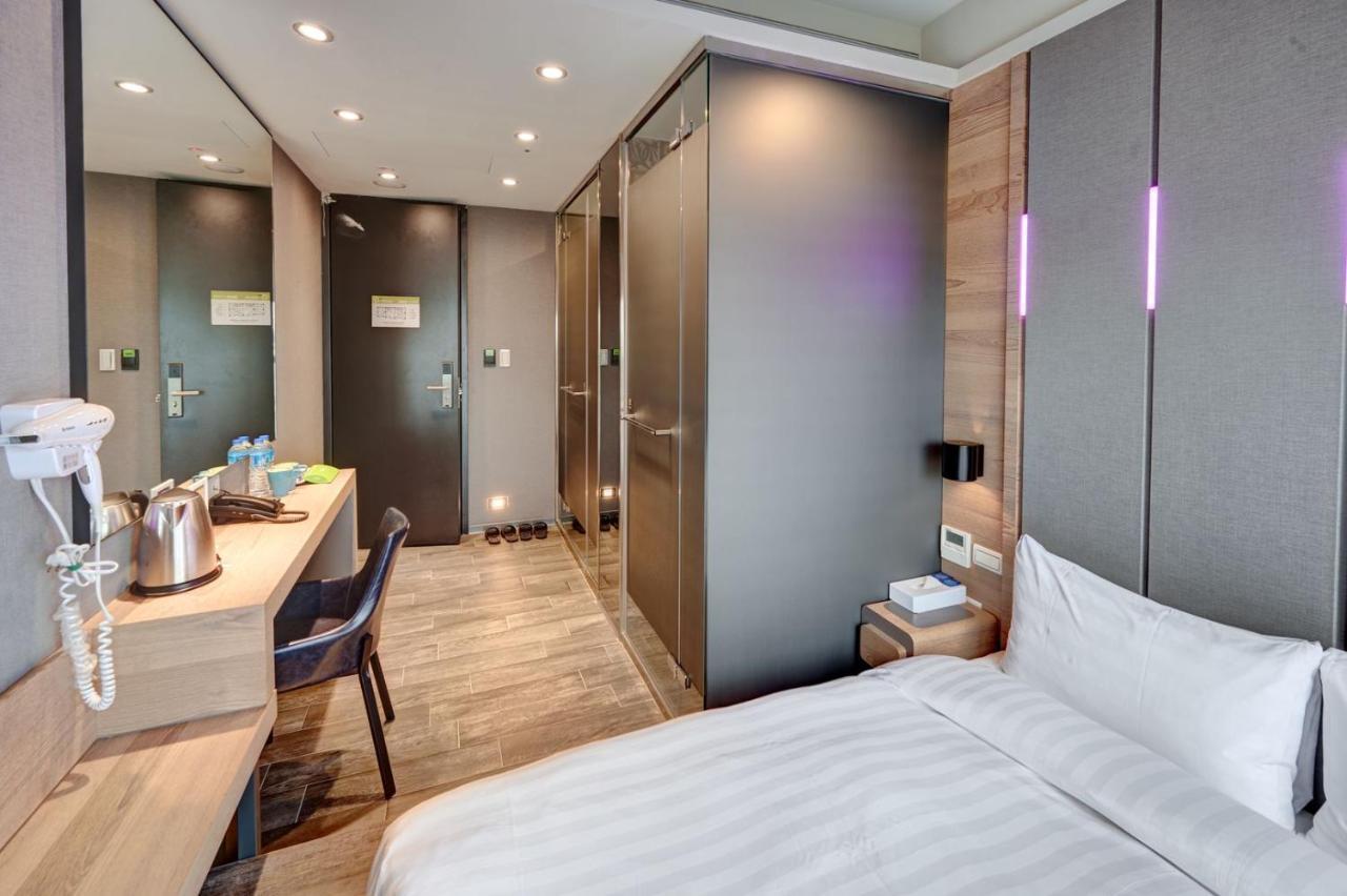 Kiwi Share Hotel Zhongli Exterior photo