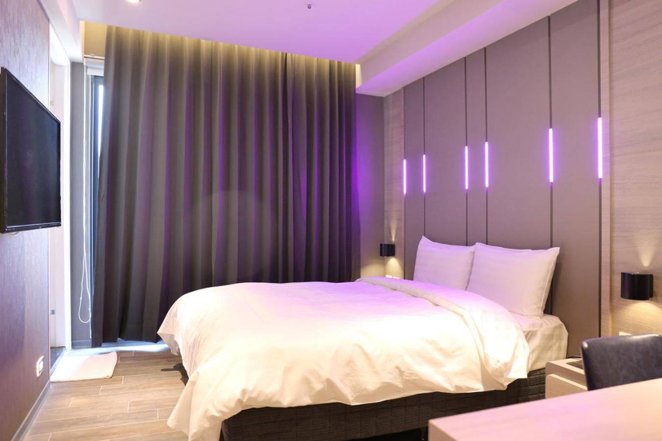 Kiwi Share Hotel Zhongli Exterior photo